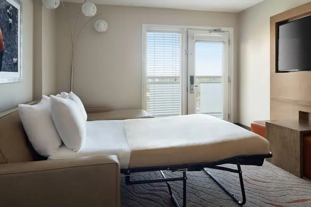 Süit, 1 Yatak Odası, Manzaralı (Mobility/Hearing Accessible, Tub)