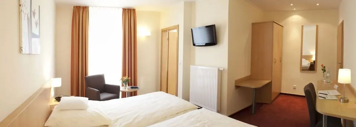 Comfort Tek Büyük Yataklı Oda