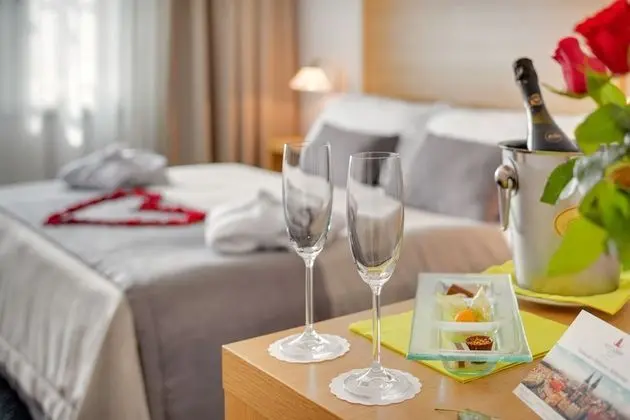 Comfort Tek Büyük Yataklı Oda