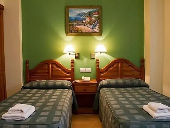 Tek Büyük Yataklı Oda