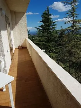 Tek Büyük veya İki Ayrı Yataklı Oda, Ortak Banyo