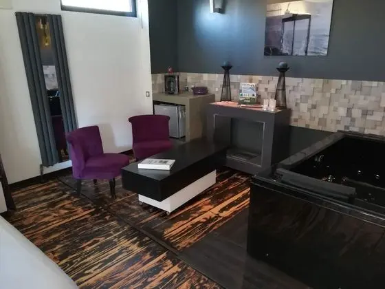 Romantic Tek Büyük Yataklı Oda, Banyolu/Duşlu (Le Lodge)