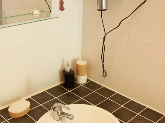 Standard Stüdyo, Banyolu/Duşlu (Le studio)