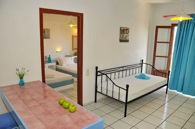Apart Daire, Havuz Manzaralı