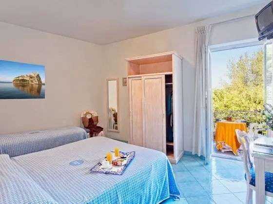 Standard Üç Kişilik Oda, Balkon