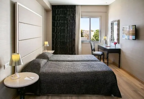 Executive Tek Büyük veya İki Ayrı Yataklı Oda