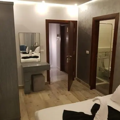 Üç Kişilik Oda