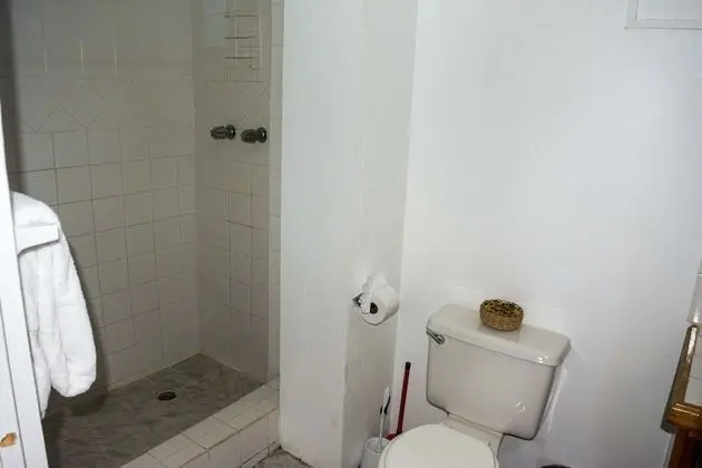 Cleopatra 1-Bed Sea-View Apt2