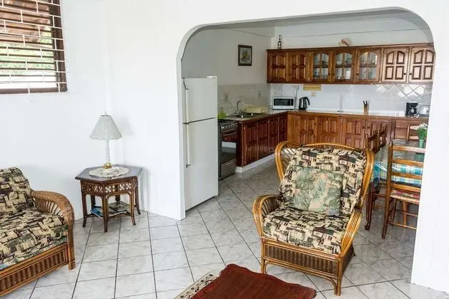 Cleopatra 1-Bed Sea-View Superior Apt-4
