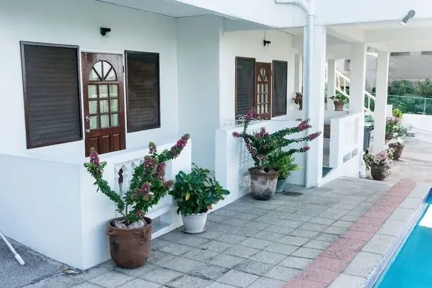 Cleopatra 1-Bed Sea-View Superior Apt-4