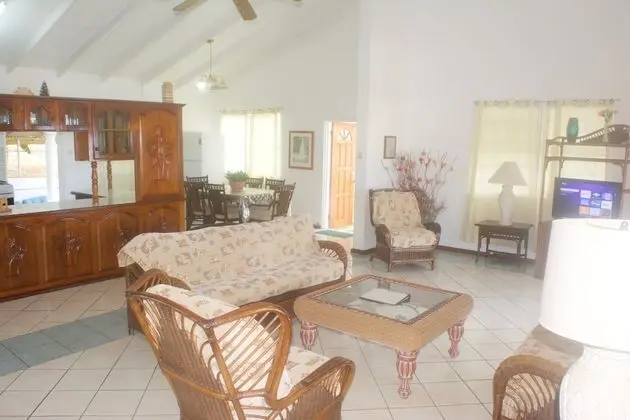 Cleopatra 10-Bedroom Sea-View Villa