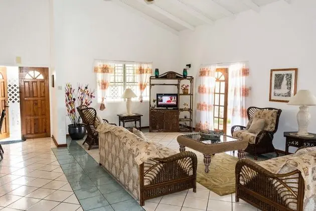 Cleopatra 10-Bedroom Sea-View Villa