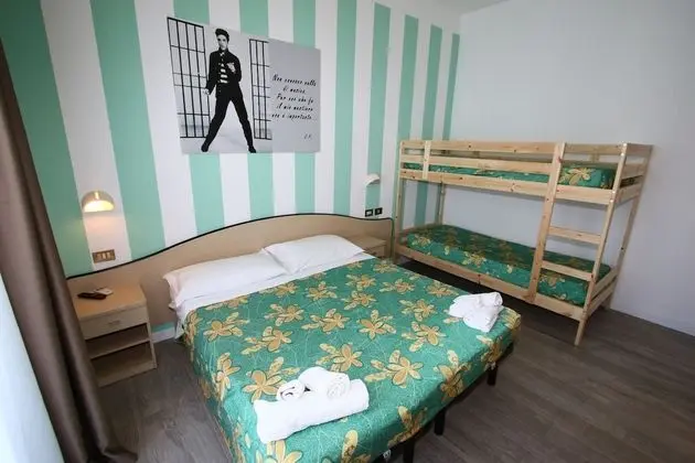 Dört Kişilik Oda