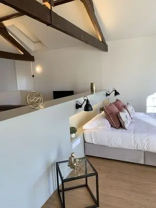 Premium Tek Büyük Yataklı Oda, Balkon, Şehir Manzaralı (Prime 7)