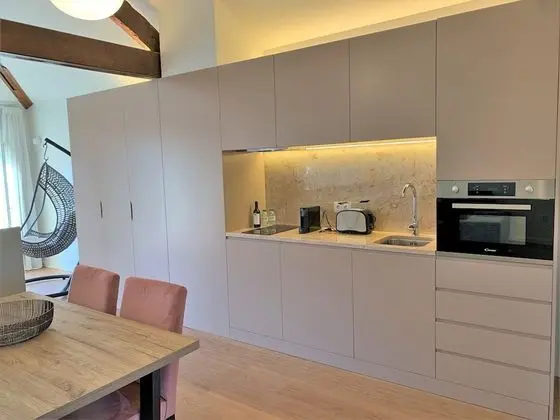 Premium Tek Büyük Yataklı Oda, Balkon, Şehir Manzaralı (Prime 7)