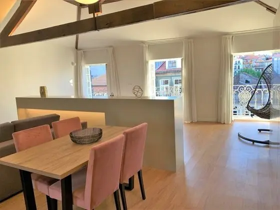 Premium Tek Büyük Yataklı Oda, Balkon, Şehir Manzaralı (Prime 7)