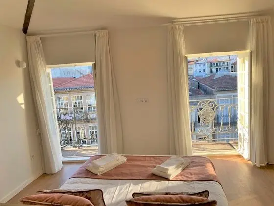 Premium Tek Büyük Yataklı Oda, Balkon, Şehir Manzaralı (Prime 7)