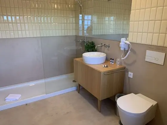 Premium Tek Büyük Yataklı Oda, Balkon, Şehir Manzaralı (Prime 7)