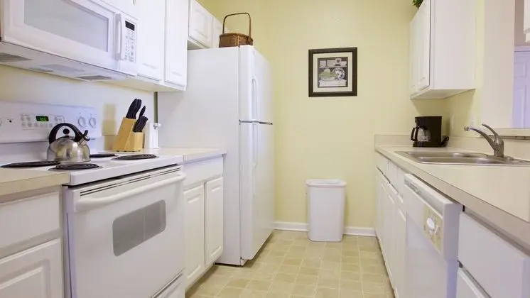 Classic 2 Bedroom Villa with Pool Access