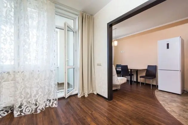 Classic Apart Daire, Mutfak, Göl Manzaralı