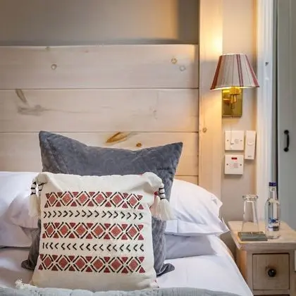 Classic Tek Büyük Yataklı Oda, Banyolu/Duşlu, Avlu Manzaralı (Boat House)