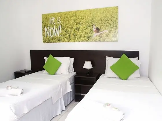 Tek Büyük Yataklı Oda, Ortak Banyo