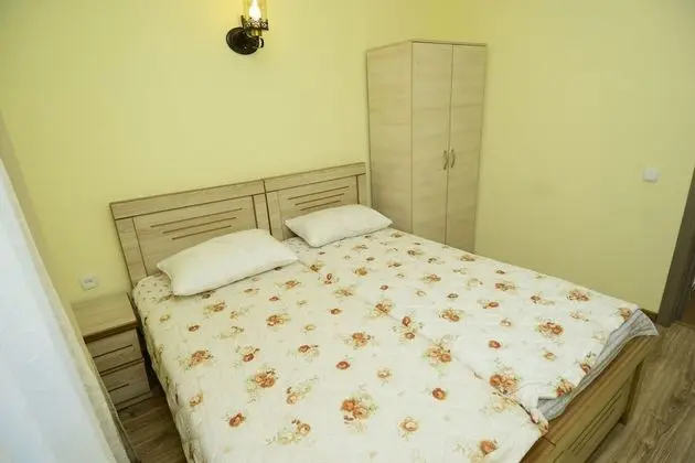 Standard Tek Büyük veya İki Ayrı Yataklı Oda, 2 Çift Kişilik Yatak, Avlu Manzaralı