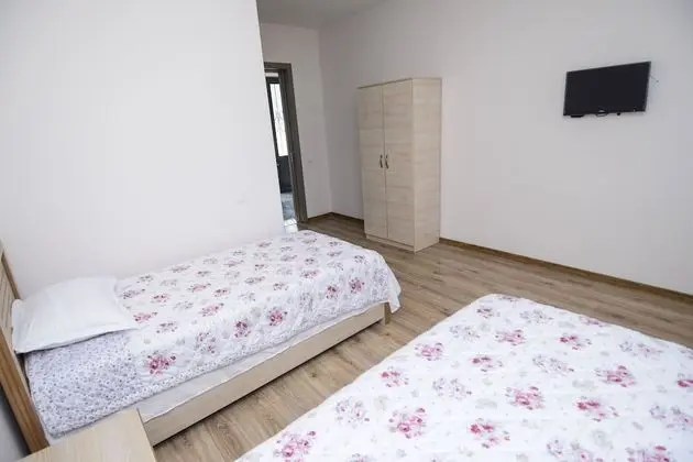 Standard Tek Büyük veya İki Ayrı Yataklı Oda, 2 Çift Kişilik Yatak, Avlu Manzaralı