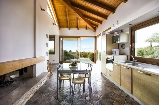 Villa, Birden Çok Yatak Odası, Şömine