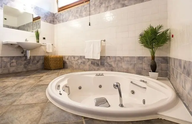 Villa, Birden Çok Yatak Odası, Şömine