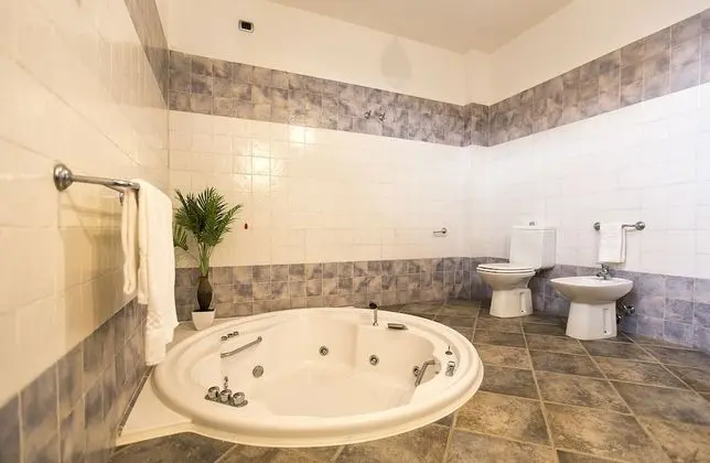 Villa, Birden Çok Yatak Odası, Şömine