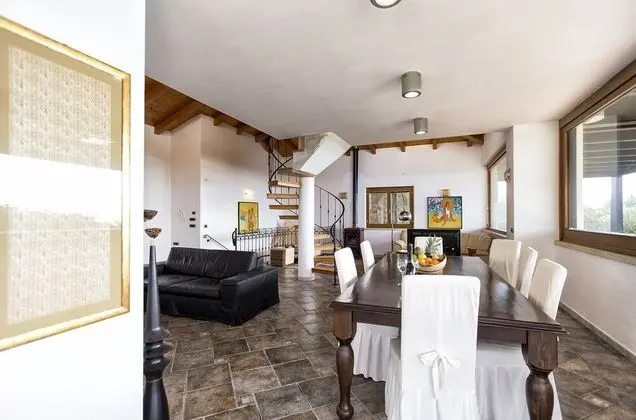 Villa, Birden Çok Yatak Odası, Şömine