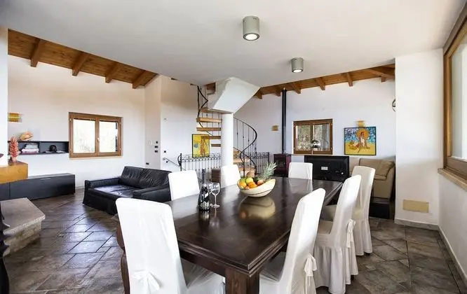 Villa, Birden Çok Yatak Odası, Şömine