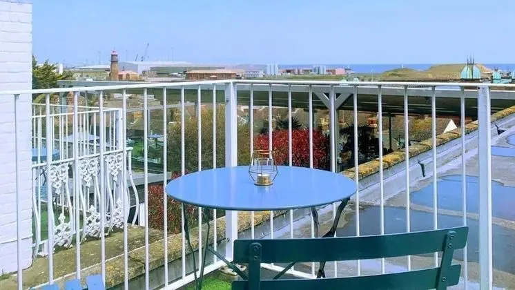Tek Büyük Yataklı Oda, Balkon, Deniz Manzaralı
