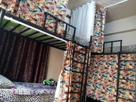 Dört Kişilik Oda, Birden Çok Yatak, Ortak Banyo