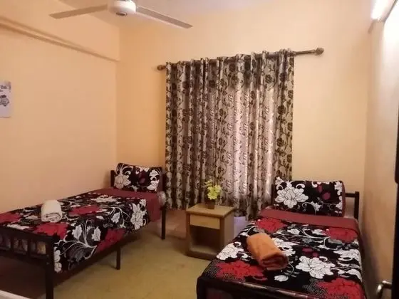 İki Ayrı Yataklı Oda, 2 Tek Kişilik Yatak, Ortak Banyo