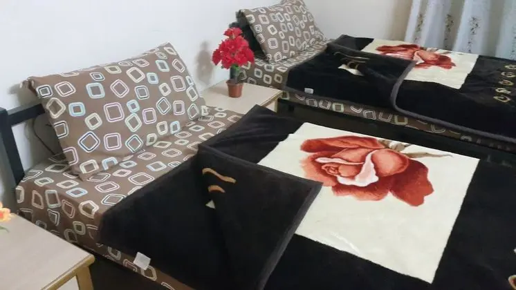 İki Ayrı Yataklı Oda, 2 Tek Kişilik Yatak, Ortak Banyo
