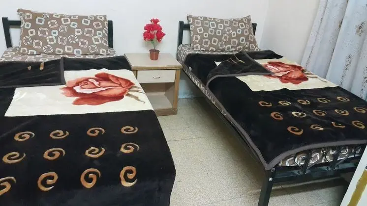 İki Ayrı Yataklı Oda, 2 Tek Kişilik Yatak, Ortak Banyo