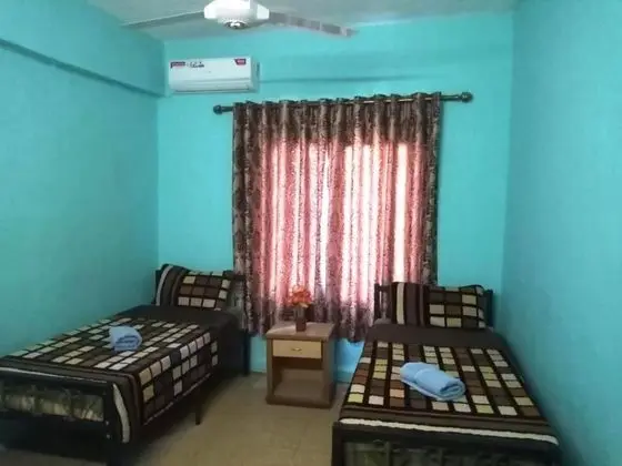 İki Ayrı Yataklı Oda, 2 Tek Kişilik Yatak, Ortak Banyo