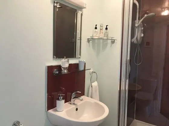 Tek Büyük veya İki Ayrı Yataklı Oda, 2 Tek Kişilik Yatak