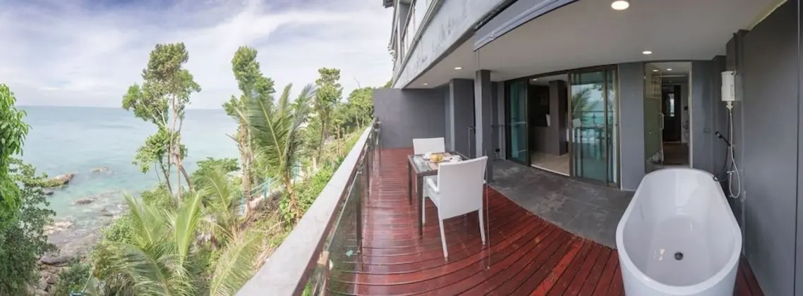 Grand Deluxe Suite Ocean View