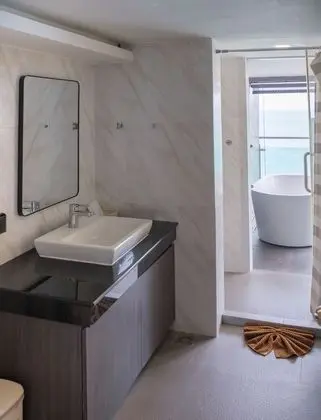 Grand Deluxe Suite Ocean View