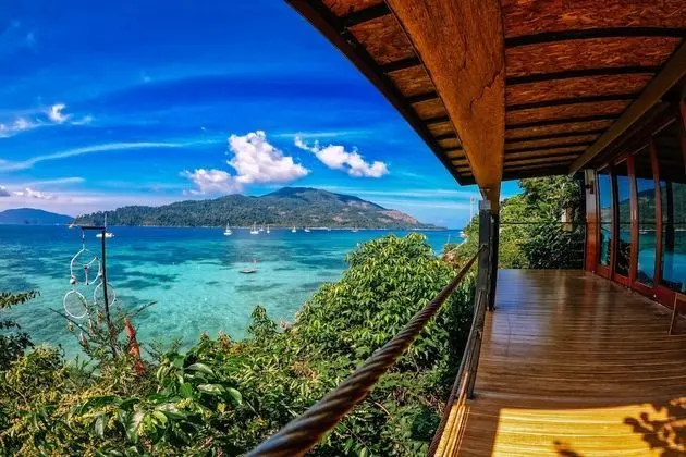 2 Bedroom Jacuzzi Suite Family Ocean View