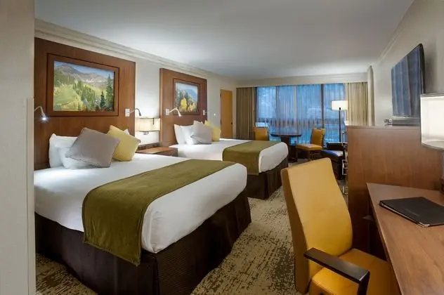 Traditional Room, 2 Queen Beds, Canyon View