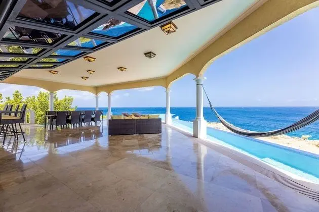 Exclusive Villa