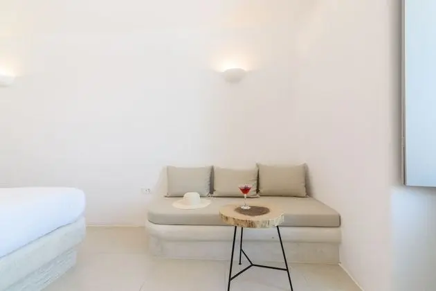 Deluxe Suite with Caldera View and Private Jacuzzi