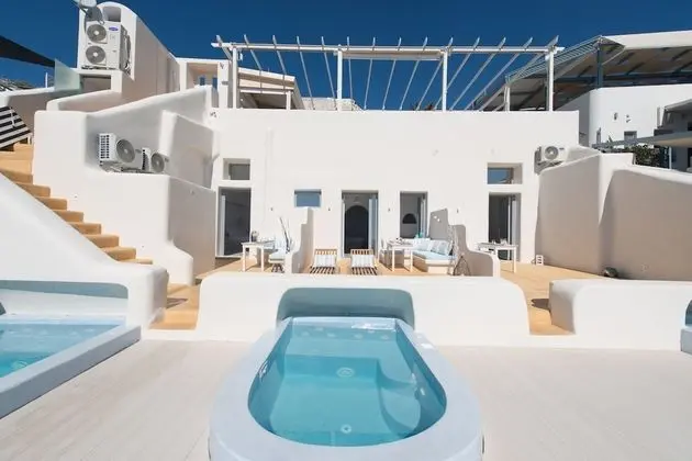 Deluxe Suite with Caldera View and Private Jacuzzi