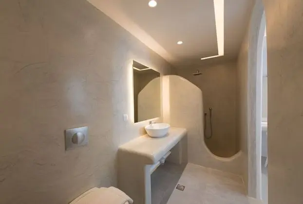 Deluxe Suite with Caldera View and Private Jacuzzi