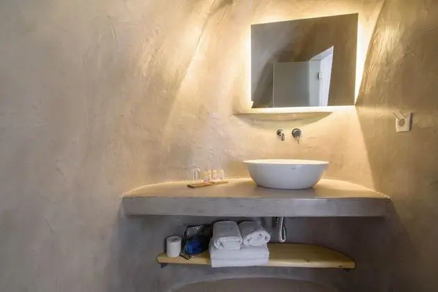 Deluxe Suite with Caldera View and Private Jacuzzi