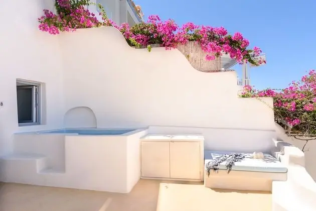 Junior Suite with Caldera View and Private Jacuzzi - A-